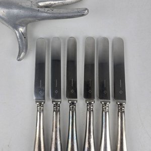 Lote anterior: Juego de 6 Cuchillos de Postre Christofle Plateados