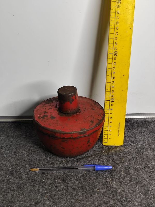 Mechero Antiguo Metálico Rojo Pesado