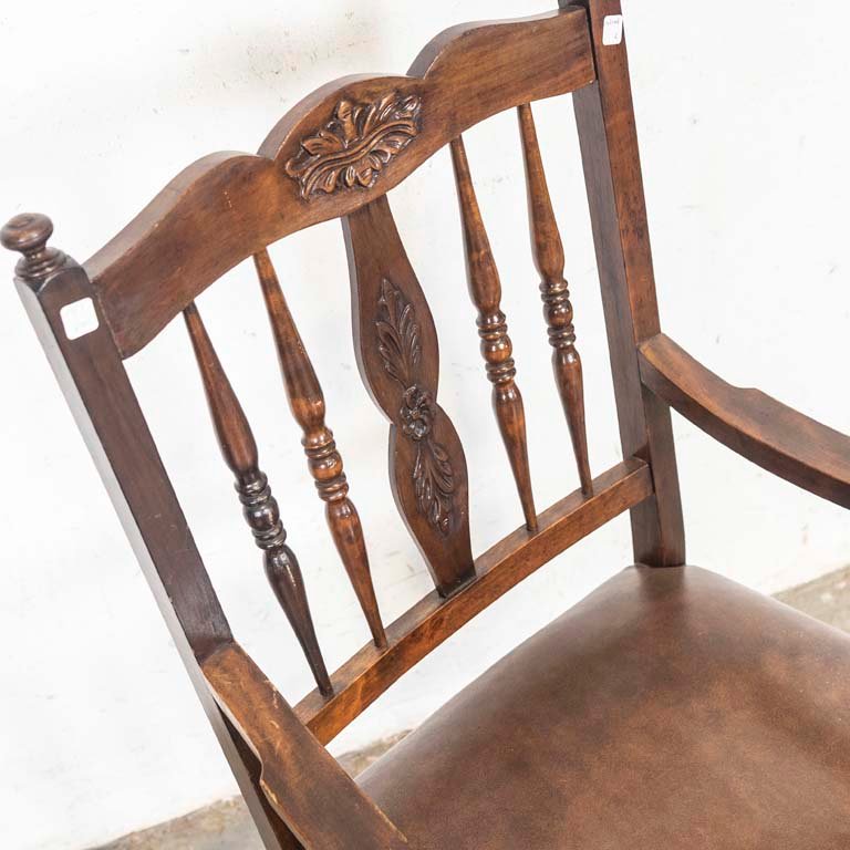 Sillón de madera estilo provenzal con asiento tapizado - imagen 2