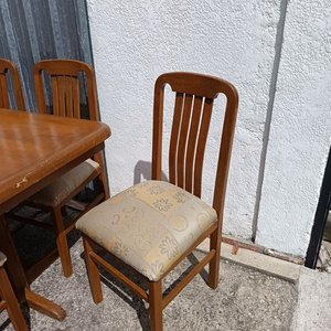 Juego de Comedor: Mesa de Madera con 6 Sillas - imagen 4