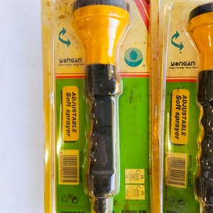 Pack de 12 Punteros Rociadores Ajustables para Manguera de Riego Yong'an - imagen 2