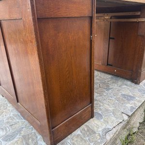 Escritorio de Roble con 8 Cajones y Detalles en Lustre - imagen 10