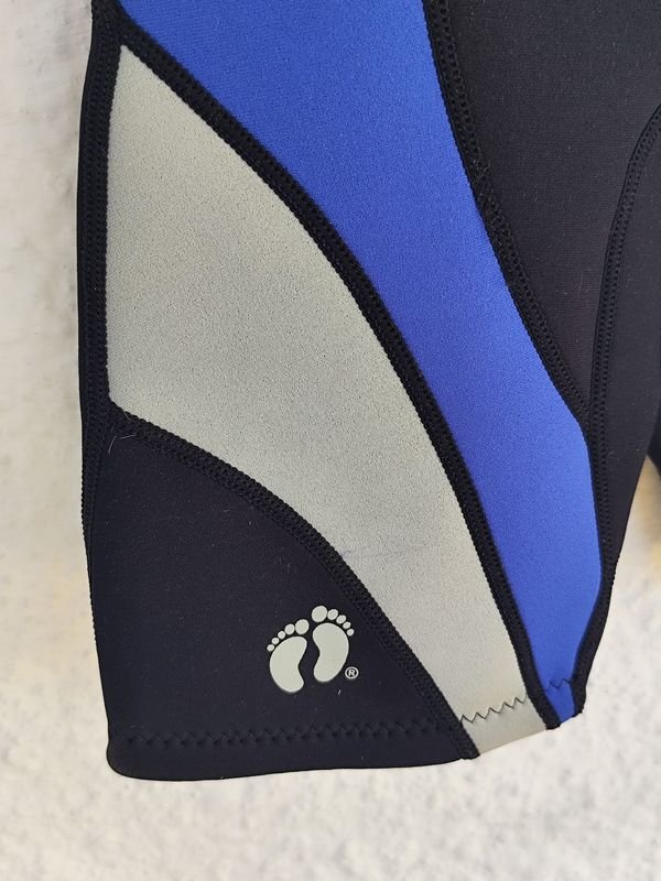 Traje de neopreno para niños de talla M de la marca Hang Ten - imagen 5