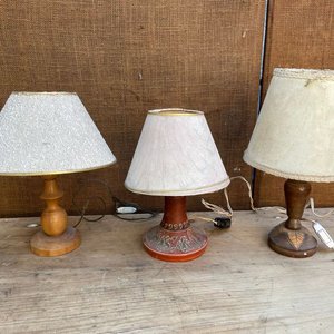 Lote siguiente: VELADORAS DE MADERA