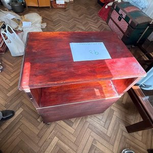 Mesa de Madera para TV con Puertas y Ruedas - imagen 3