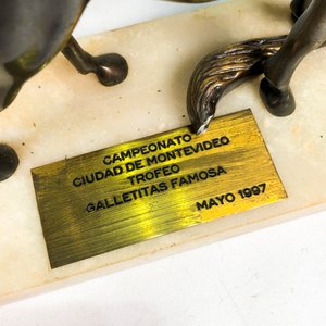 Figura de Caballo en Metal Bronceado sobre Base de Mármol - imagen 4