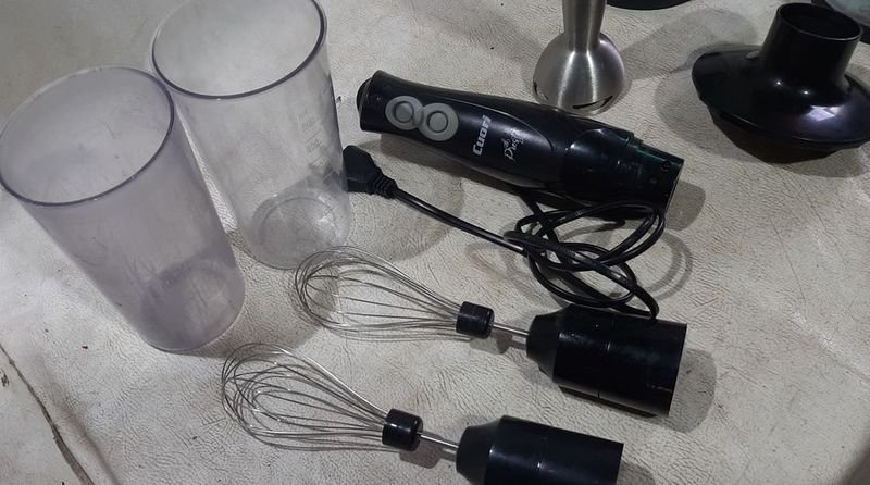Mixer Cuori Completo en Negro con Accesorios - imagen 2