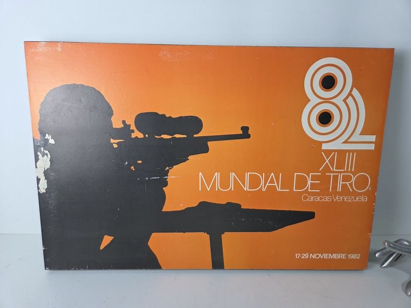 Poster de propaganda para los Campeonatos Mundiales de Tiro del año 1982 - imagen 2