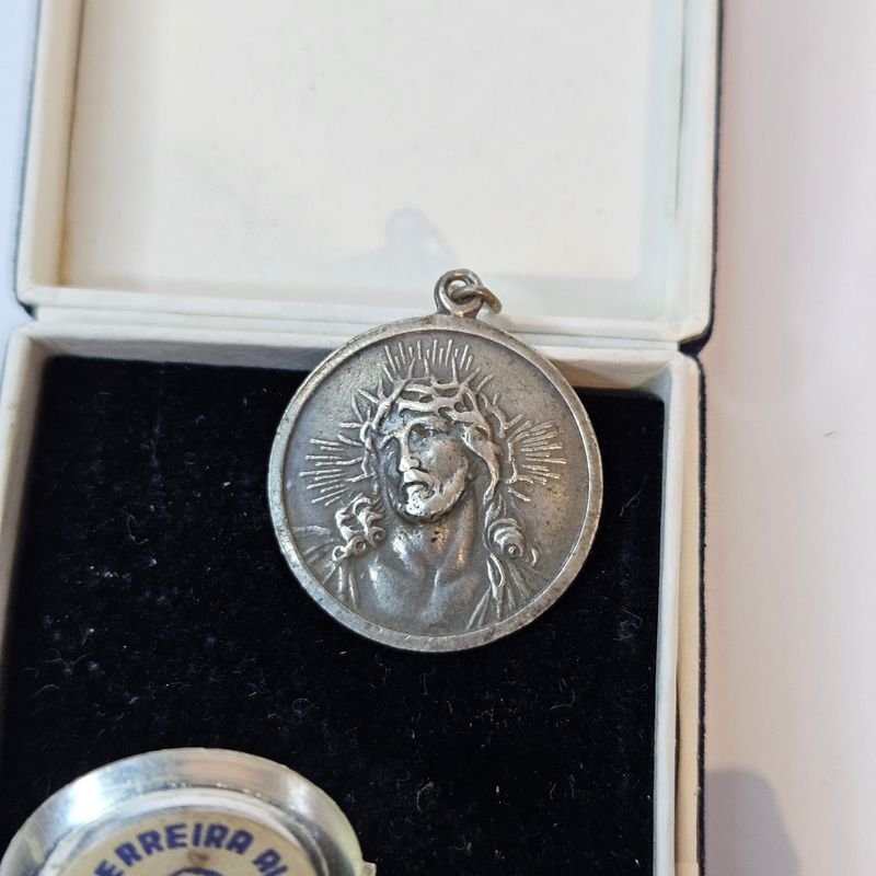 Medalla y Pin de Wilson Ferreira Aldunate - imagen 3