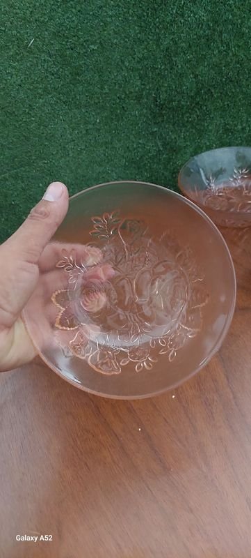 Objetos de vidrio y cerámica: una colección diversa - imagen 11