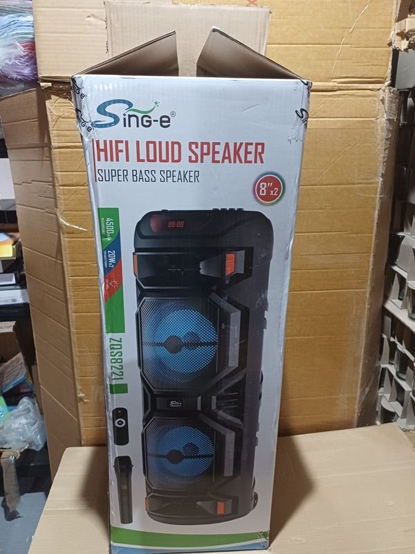 Altavoces y Micrófonos de Alta Calidad - imagen 9