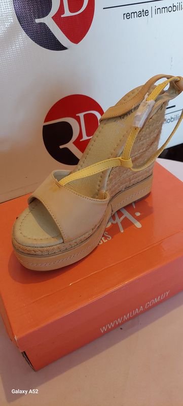 Zapatos de tacón alto para mujer - imagen 2