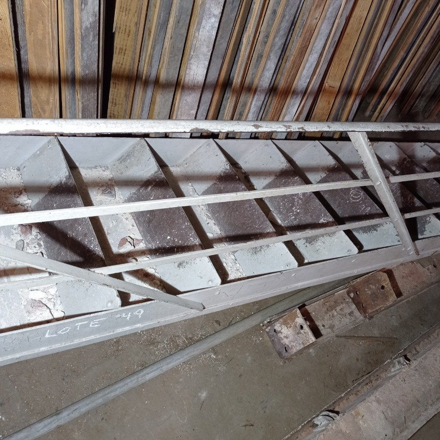 Item 16717 - Image 5