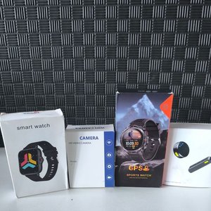 Lote siguiente: Combo: 2 Relojes Inteligentes, Cámara WiFi y Micrófono Inalámbrico
