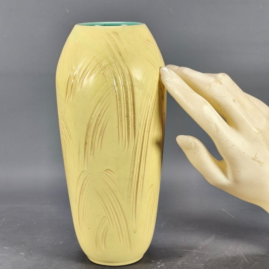 Item 18718 - Image 8