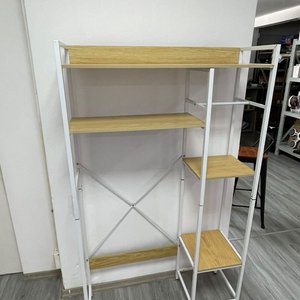 Lote siguiente: Estantería Organizadora de Metal y Madera para Baño