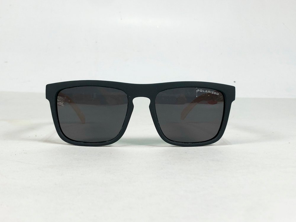 Lote anterior: Lentes de sol para dama o caballero negro