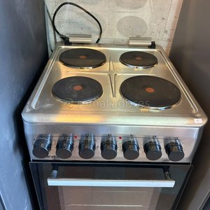 Lote anterior: Cocina Eléctrica con Horno y 4 Hornallas