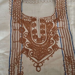 Huipil Artesanal Mexicano de Algodón Crudo con Bordado Ornamental - imagen 4