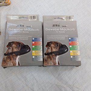 Trece piezas: 2 bozales, pala, correa y cinto portaobjetos para hacer ejercicio. - imagen 5