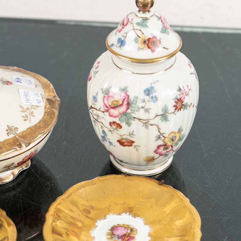 Bavaria: potiche, bombonera y platitos decorativos - imagen 2