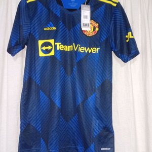 Lote anterior: Remera Deportiva Manchester United Adidas Talle S