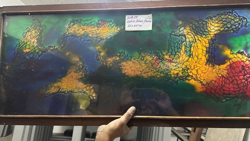 Lote anterior: Pintura de vidrio con diseño abstracto