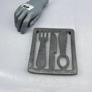 Lote siguiente: Soporte de Aluminio para Utensilios de Cocina