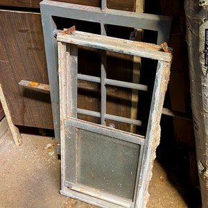 Ventana Chica de Aluminio y Vidrio con Reja - 60x30 cm Gris - imagen 2
