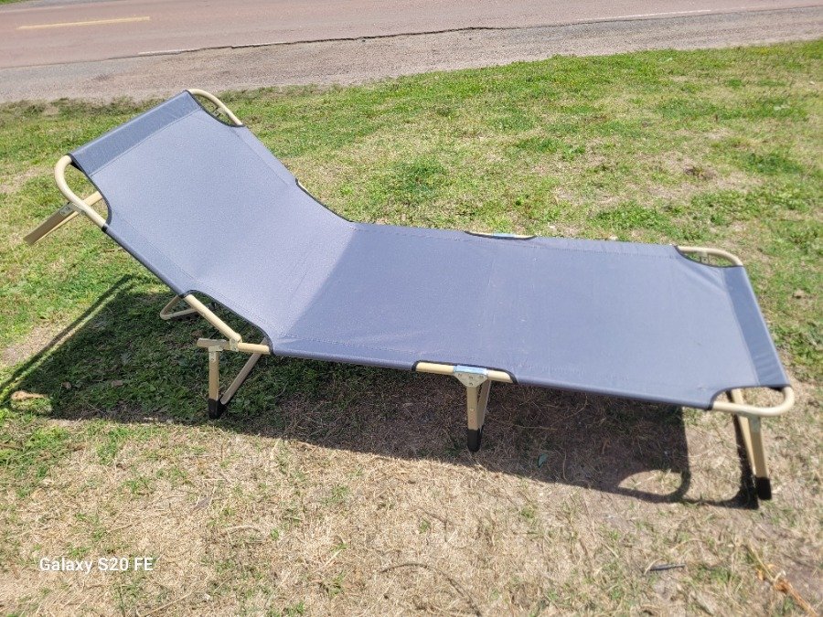 Catre Plegable para Camping - Tela Gris y Caños Beige