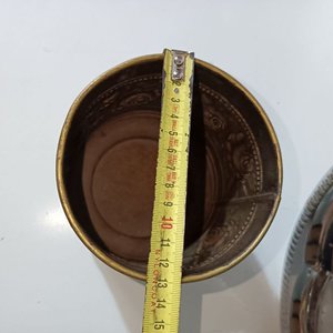 Bandeja de Metal Plateado, Porta Maceta de Bronce y Cúpula de Lámpara - imagen 5