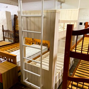 Cama Cucheta Infantil de Madera Clara con Escalera - imagen 2