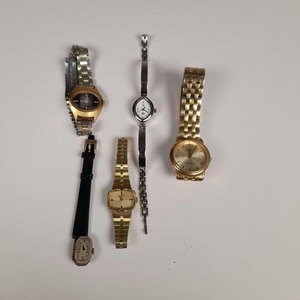 Lote anterior: Lote de 5 Relojes de Pulsera para Dama: Metal y Dorados