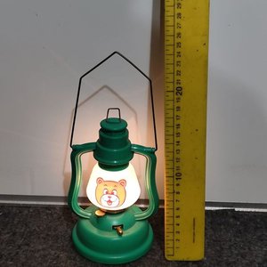 Lote siguiente: Farol de Juguete Antiguo a Pilas con Diseño de Oso - Verde