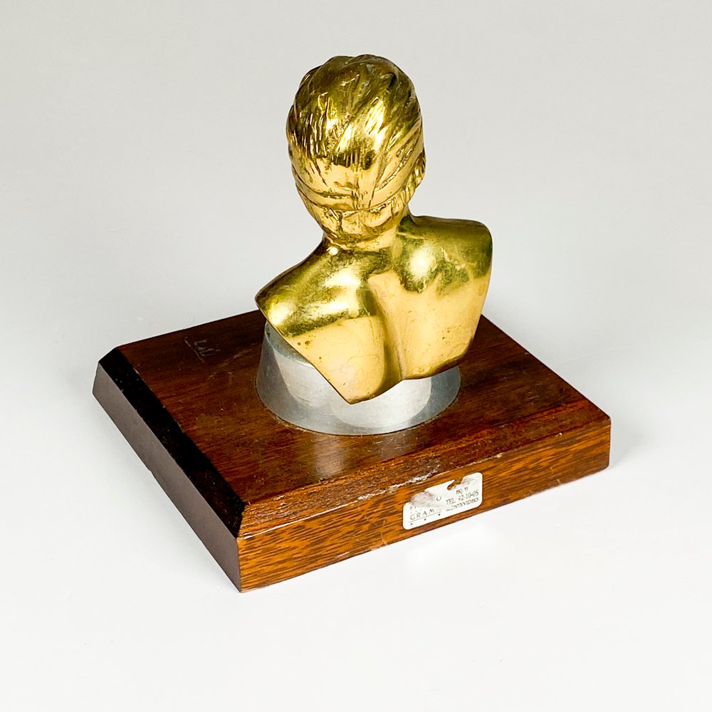 Busto en bronce personaje, base madera altura 16 cm - imagen 3