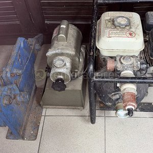 Lote anterior: Máquina de Corte y Bomba de Agua a Gasolina