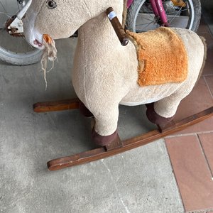Lote anterior: Caballo Mecedor de Peluche para Niños