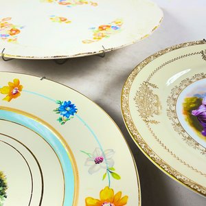Tres platos, llanos ingleses y para postre noritake - imagen 3