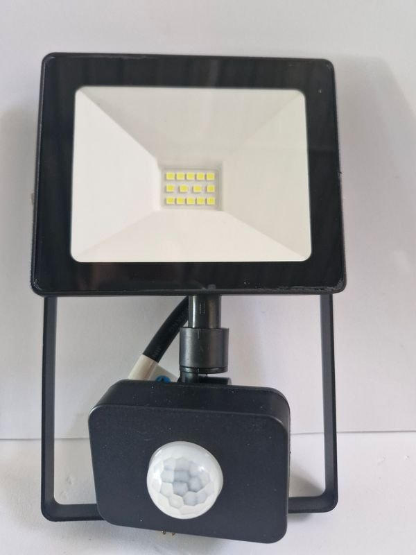 Iluminación LED VYBA 10W 6000K con fotocélula - imagen 2