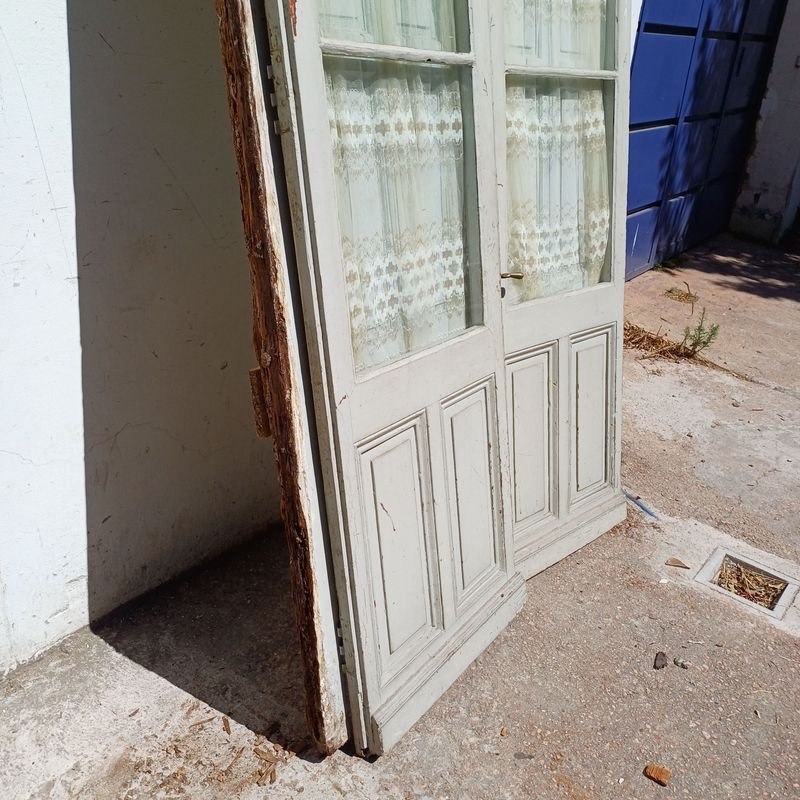 Puerta de cedro con vidrio y marco, estilo clásico - imagen 4
