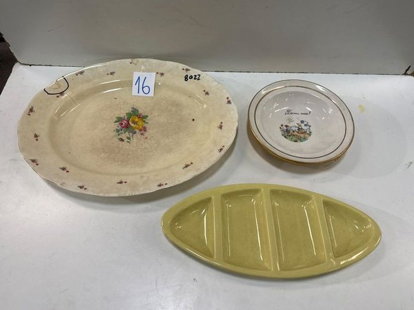 Fuente Oval con Flores, Copetinera Amarilla y Plato Infantil - imagen 1