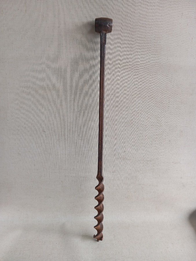 Barreno Antiguo de 67 cm con Sello "Anvil Brand"