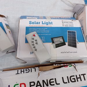 Seis apliques led, algunos con panel solar incluido. - imagen 4