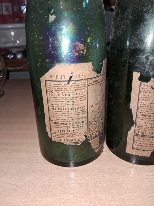 Botellas de vidrio Vichy Celestins antiguas - imagen 2