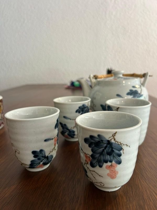 Tetera Asiática con Mango de Bambú y 4 Tazas - imagen 1