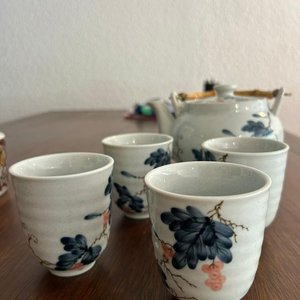 Tetera Asiática con Mango de Bambú y 4 Tazas - imagen 1