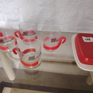 Juego de 4 Tazas de Vidrio CX30 La Radio y Mantequera Roja - imagen 4
