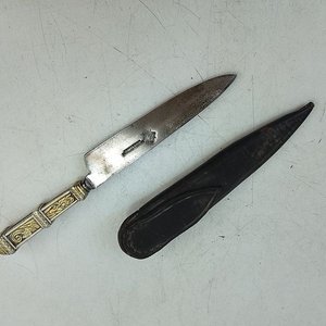 Cuchillo Criollo Antiguo Brouqua & Scholberg Montevideo con Cabo de Alpaca Repujada - imagen 1
