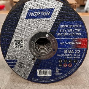 Lote siguiente: Lote de 15 Discos de Corte Norton BNA 32 para Metal (11.5 x 2.2 x 0.3cm)