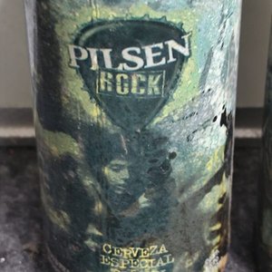 Dos Botellas Pilsen Rock Edición Limitada 2005 Selladas - imagen 3